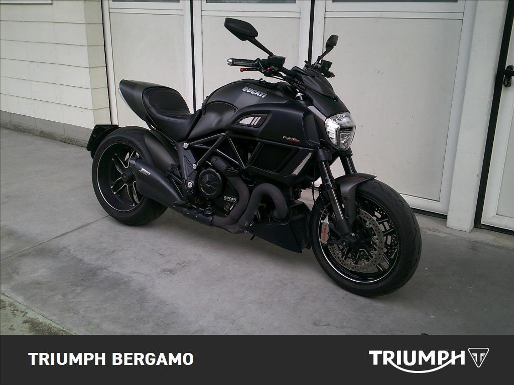 DUCATI Diavel 1199 Carbon