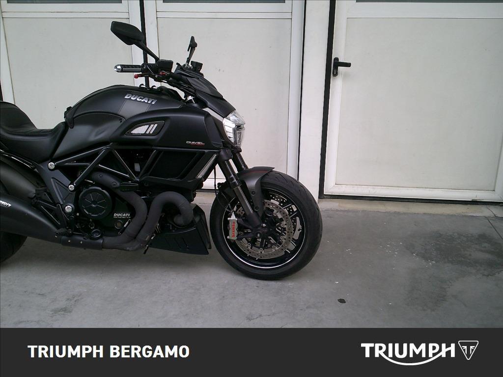 DUCATI Diavel 1199 Carbon