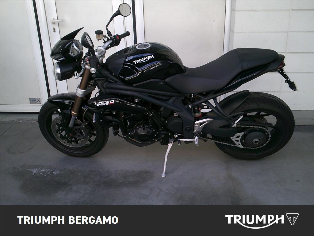 TRIUMPH Speed Triple 1050 