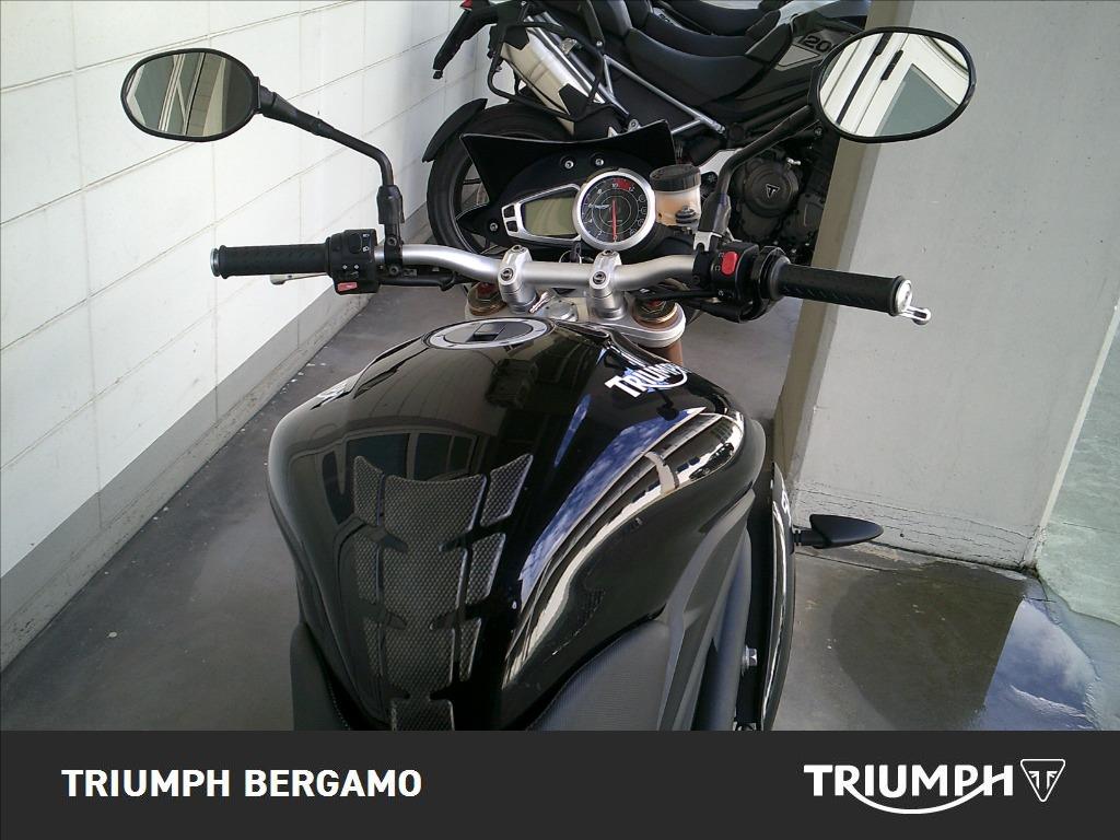 TRIUMPH Speed Triple 1050 