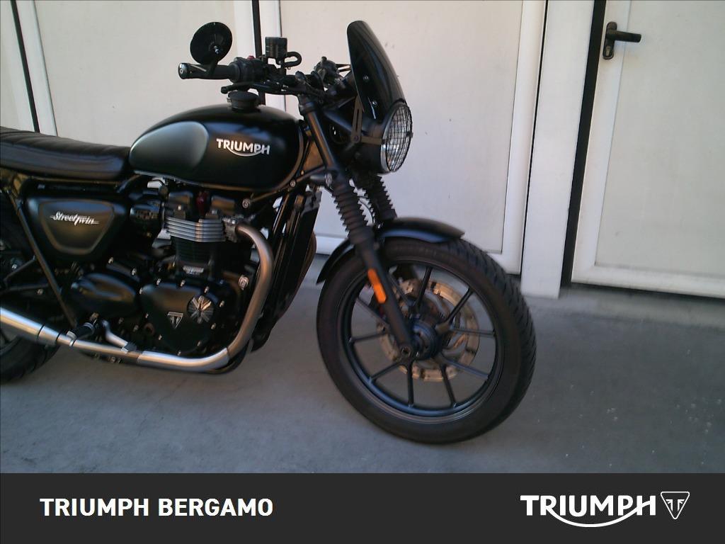 TRIUMPH Street Twin 900 